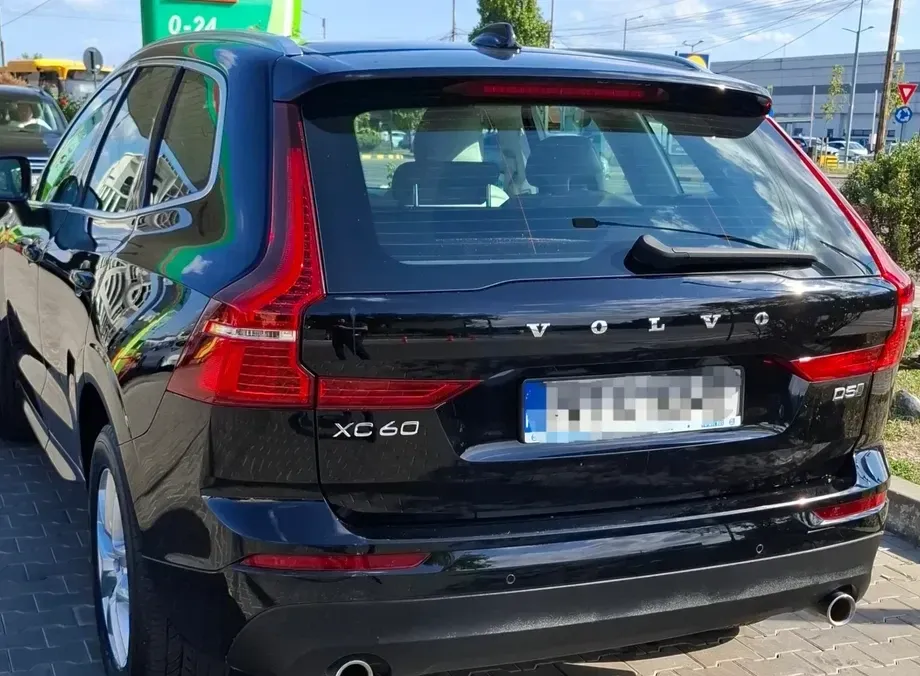 Volvo XC 60 II D5 AWD Momentum — imagine 5