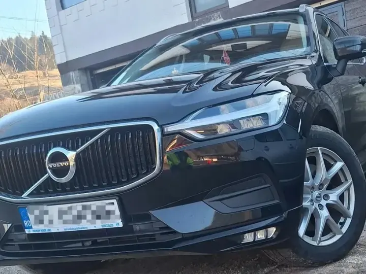 Volvo XC 60 II D5 AWD Momentum