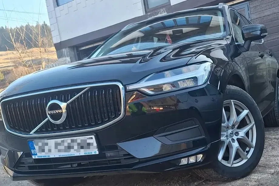 Volvo XC 60 II D5 AWD Momentum — imagine 3