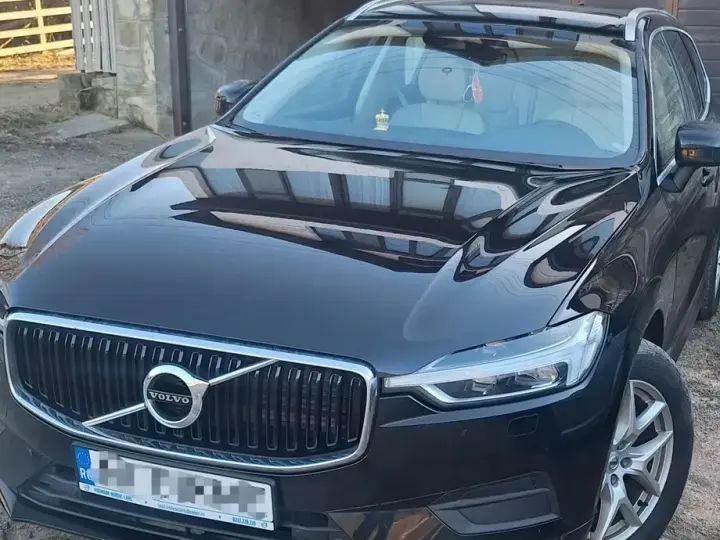 Volvo XC 60 II D5 AWD Momentum
