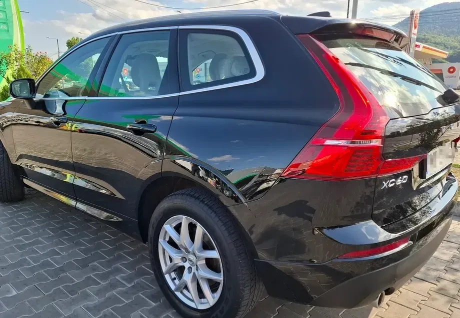 Volvo XC 60 II D5 AWD Momentum — imagine 6