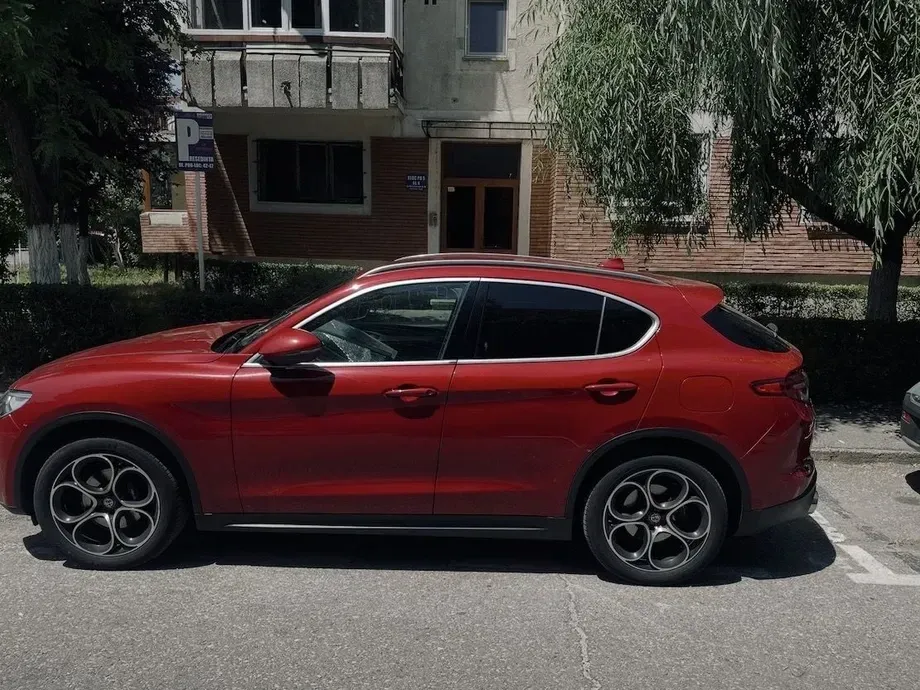 Alfa Romeo Stelvio 2.0 Turbo 16V AT8-Q4 Lusso Ti — imagine 5