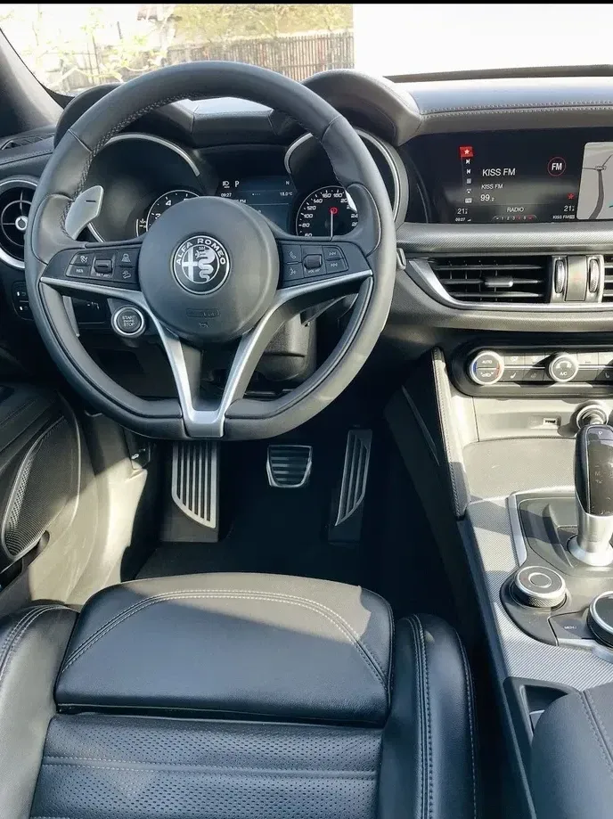 Alfa Romeo Stelvio 2.0 Turbo 16V AT8-Q4 Lusso Ti — imagine 6