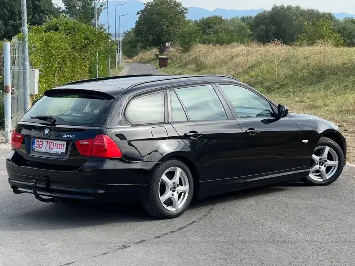 BMW Seria 3 318d