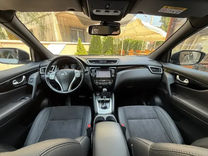 Nissan Qashqai II 1.6 DCI Xtronic TEKNA