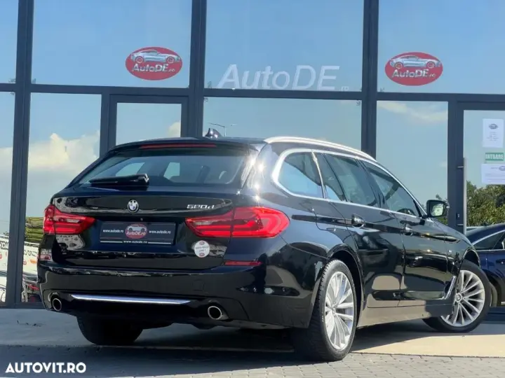 BMW Seria 5 G30/G31 [2017 - Prezent] 520d Aut. Luxury Line