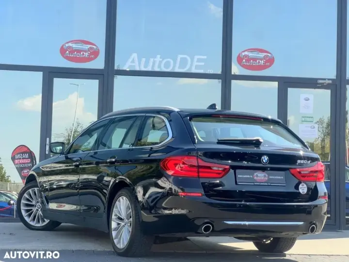 BMW Seria 5 G30/G31 [2017 - Prezent] 520d Aut. Luxury Line