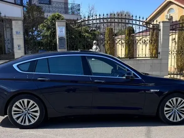 BMW Seria 5 520d Aut. Luxury Line