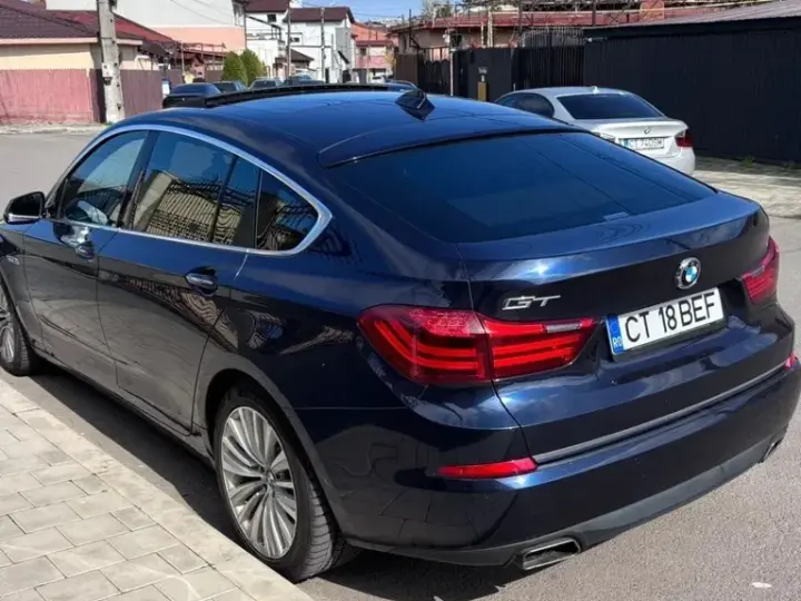 BMW Seria 5 520d Aut. Luxury Line