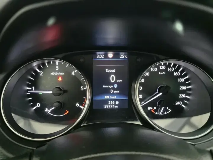 Nissan Qashqai II 1.7D 150CP ALL MODE 4X4-I Tekna Bose