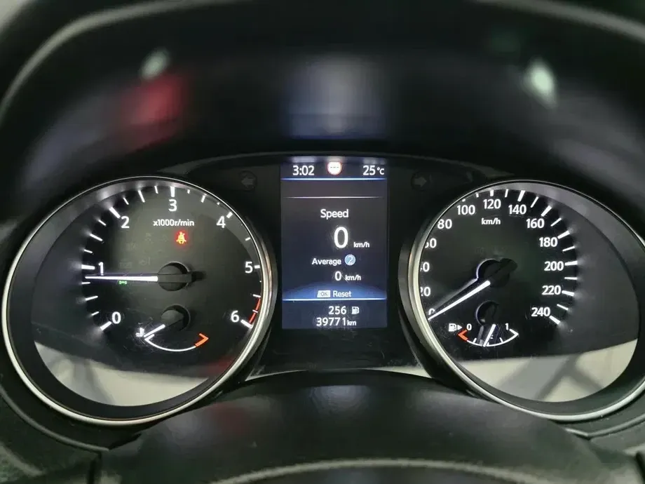 Nissan Qashqai II 1.7D 150CP ALL MODE 4X4-I Tekna Bose — imagine 5