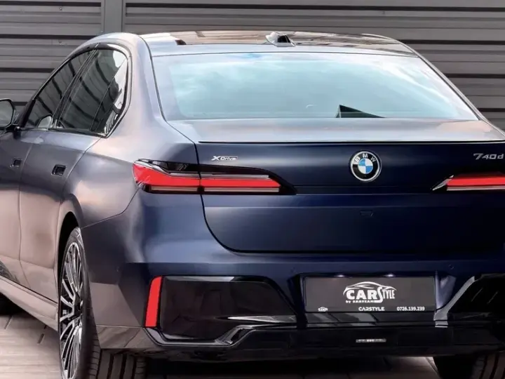BMW Seria 7 G70