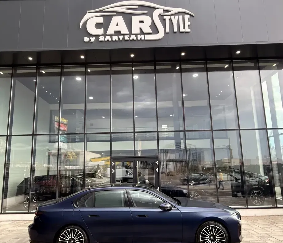 BMW Seria 7 G70 — imagine 5
