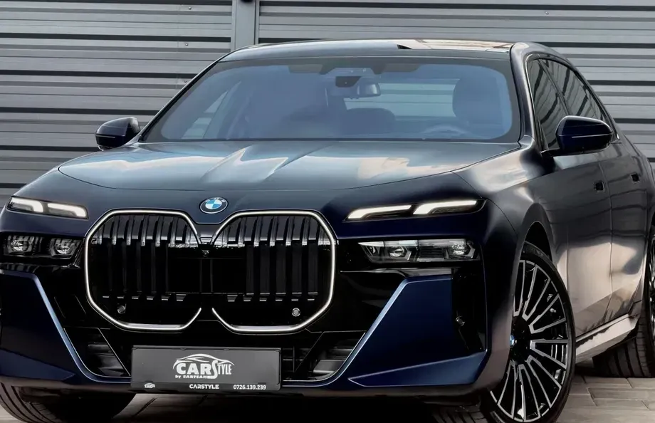BMW Seria 7 G70 — imagine 3