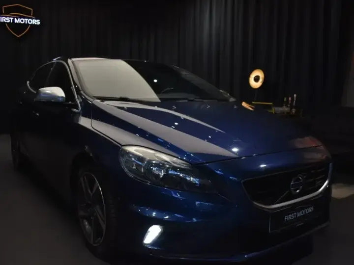 Volvo V40 D3 R-Design
