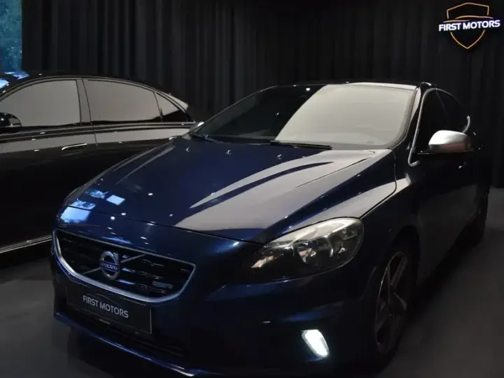 Volvo V40 D3 R-Design