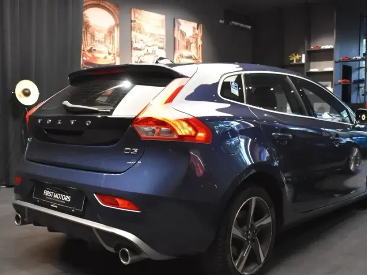 Volvo V40 D3 R-Design