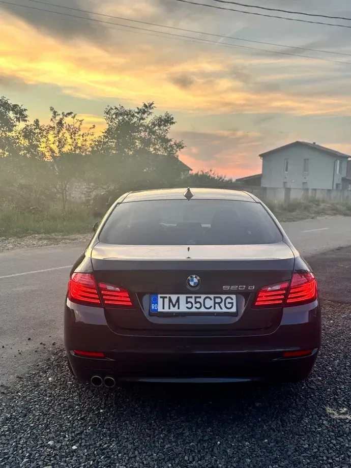 BMW Seria 5 520d Aut. — imagine 5