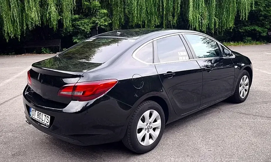 Opel Astra J 1.4 ECOTEC Turbo Start/Stop Essentia — imagine 4