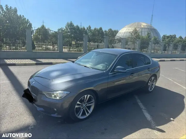 BMW Seria 3 F30/F31/F34 [2011 - 2019] 320d Efficient Dynamic Edition Aut.