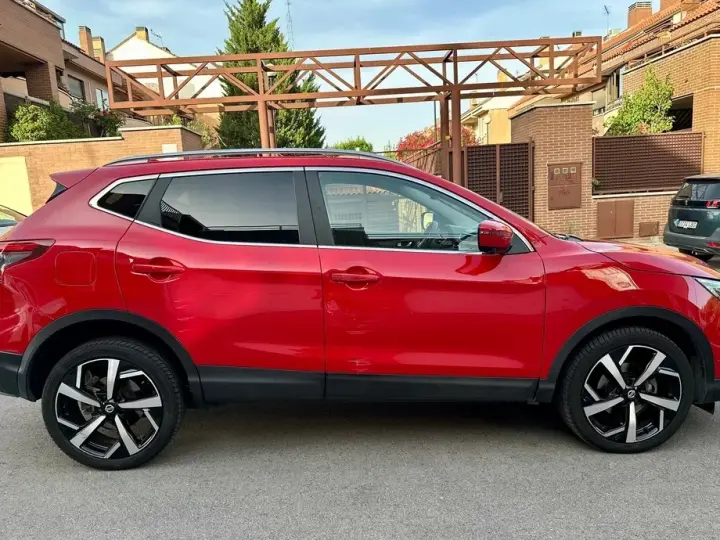 Nissan Qashqai II 1.2 DIG-T Start/Stop X-TRONIC Tekna