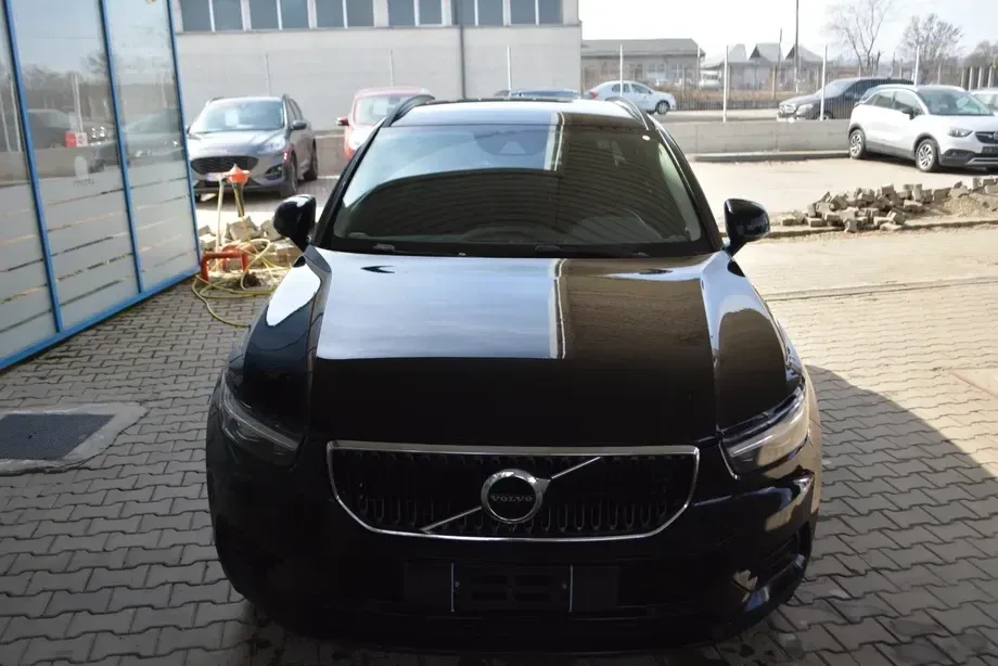 Volvo XC 40 D3 Geartronic — imagine 2
