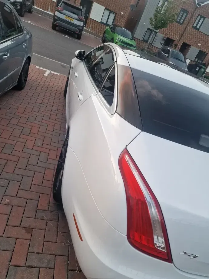 Jaguar XJ 3.0 V6 Premium Luxury Aut SWB — imagine 6