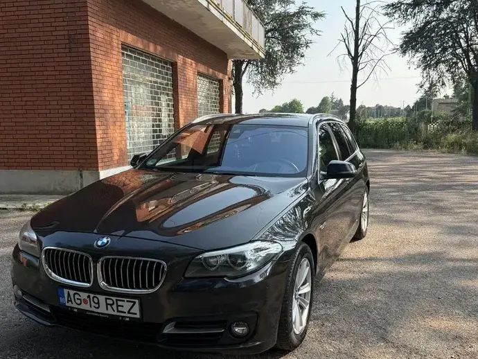 BMW Seria 5 F10/F11/F07 530d xDrive