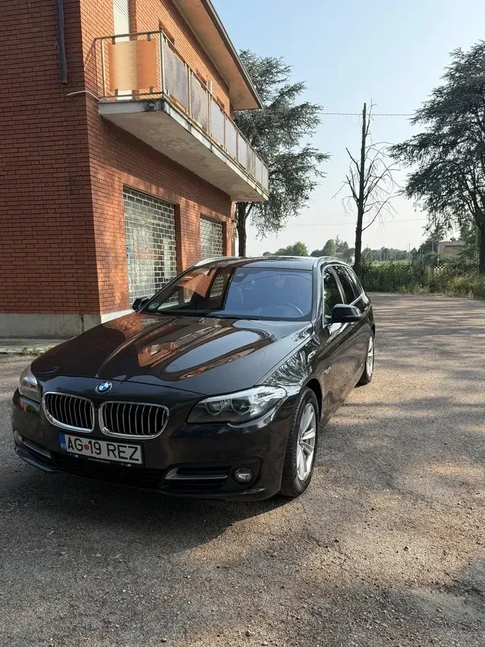 BMW Seria 5 F10/F11/F07 530d xDrive — imagine 5