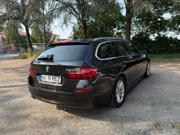 BMW Seria 5 F10/F11/F07 530d xDrive