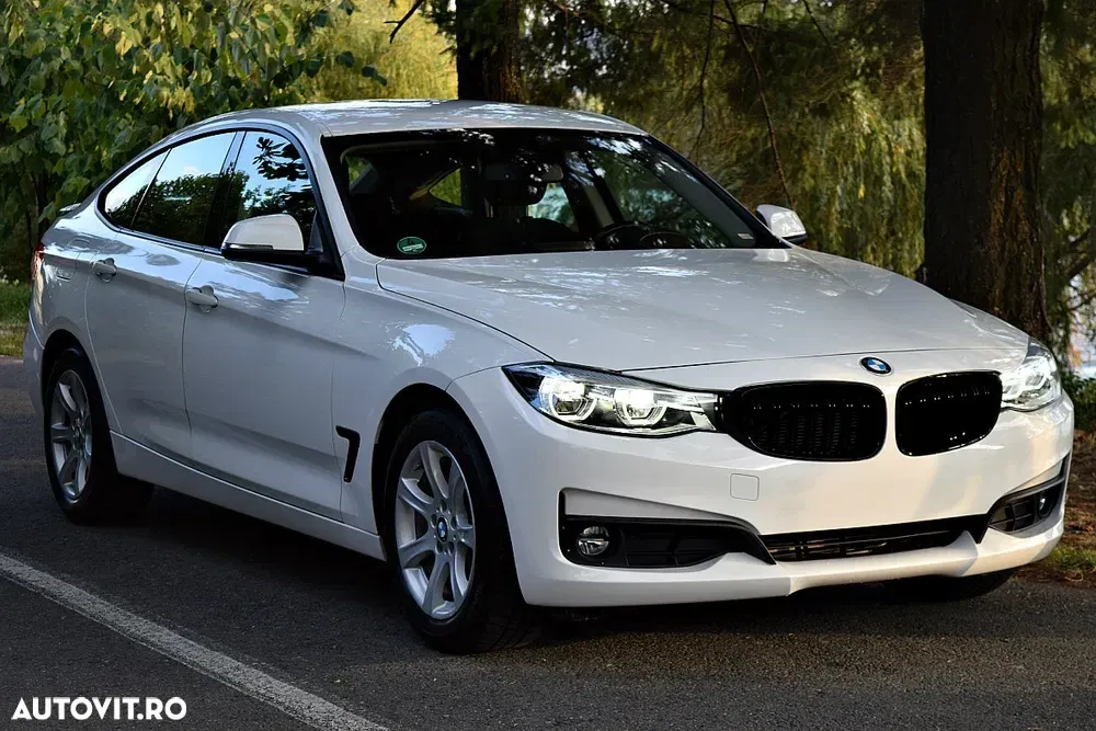 BMW Seria 3 F30/F31/F34 [2011 - 2019] 320d Aut. xDrive Luxury Line — imagine 3