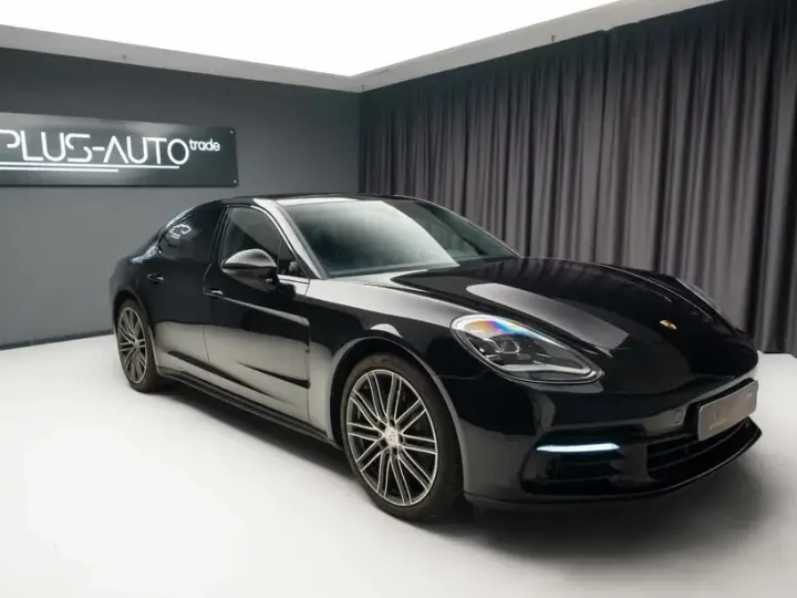 Porsche Panamera 4S
