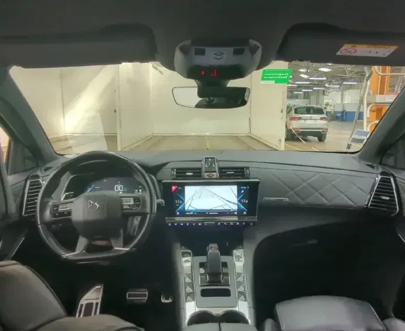 DS Automobiles DS 7 Crossback 4x4 300 RIVOLI — imagine 5