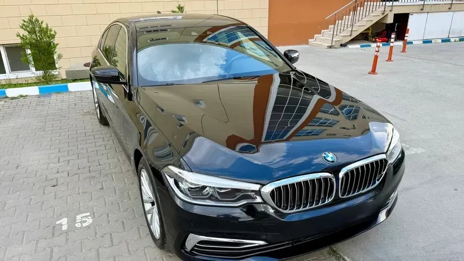 BMW Seria 5 G30/G31 520i AT — imagine 3