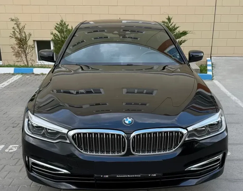 BMW Seria 5 G30/G31 520i AT — imagine 4