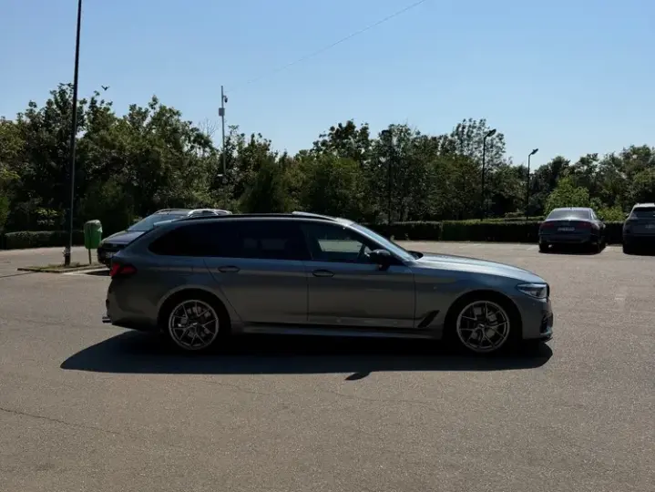 BMW Seria 5 G30/G31 [2017 - Prezent] 530d AT