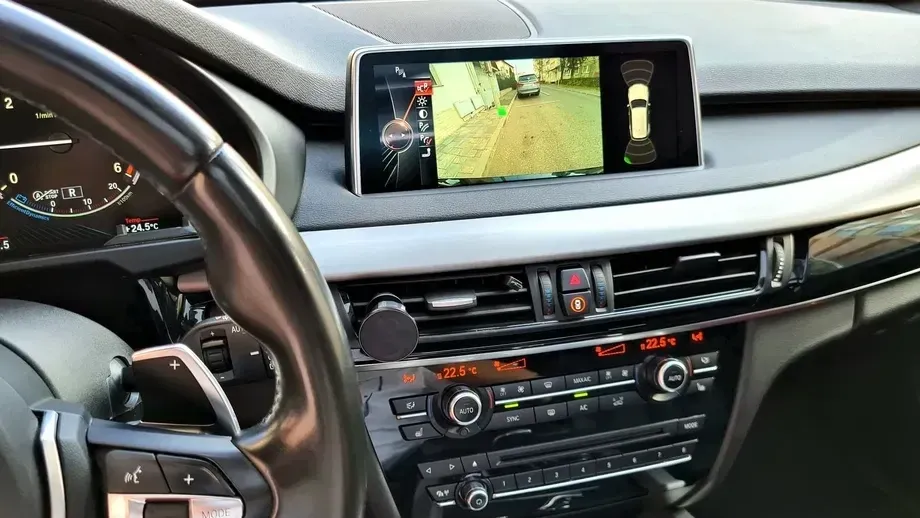 BMW X5 xDrive25d — imagine 5