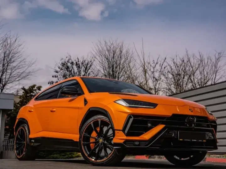 Lamborghini URUS