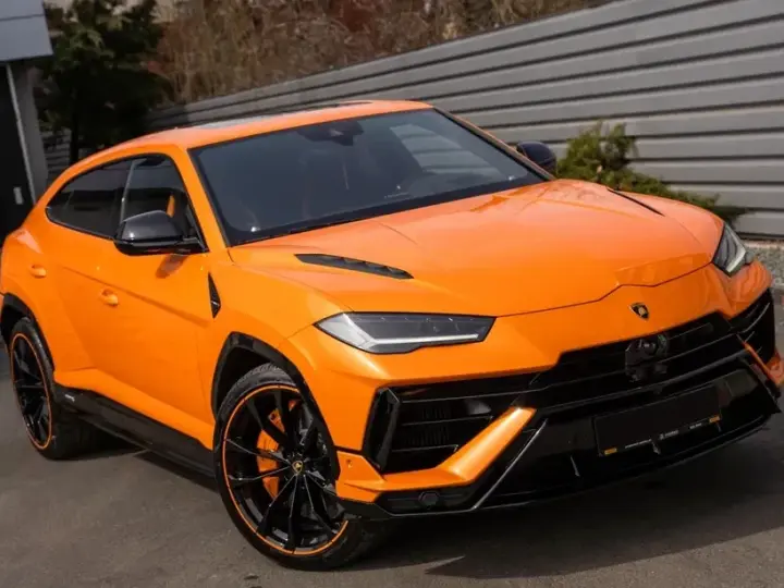 Lamborghini URUS