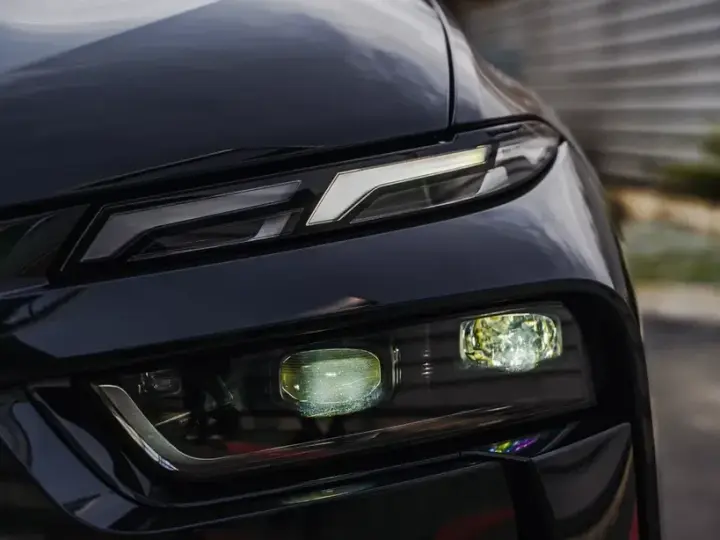 BMW X7 M60i xDrive AT MHEV