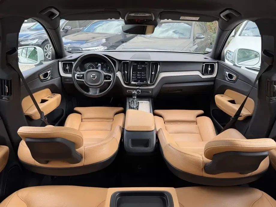 Volvo XC 60 II D4 Inscription — imagine 3