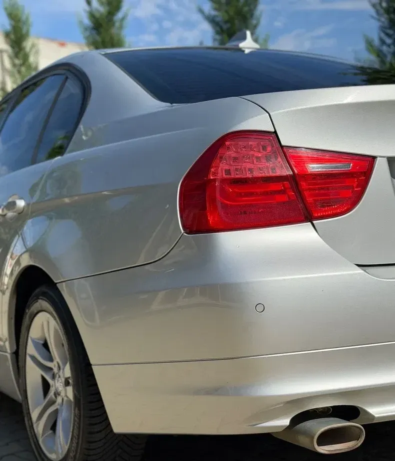 BMW Seria 3 E90/E91/E92/E93 318d DPF Edition Sport — imagine 6