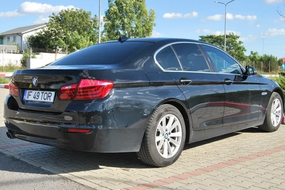 BMW Seria 5 F10/F11/F07 520d Aut. — imagine 5