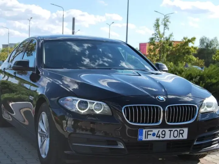 BMW Seria 5 F10/F11/F07 520d Aut.