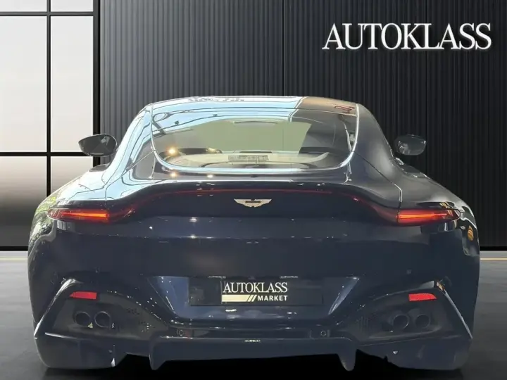 Aston Martin V8 Vantage