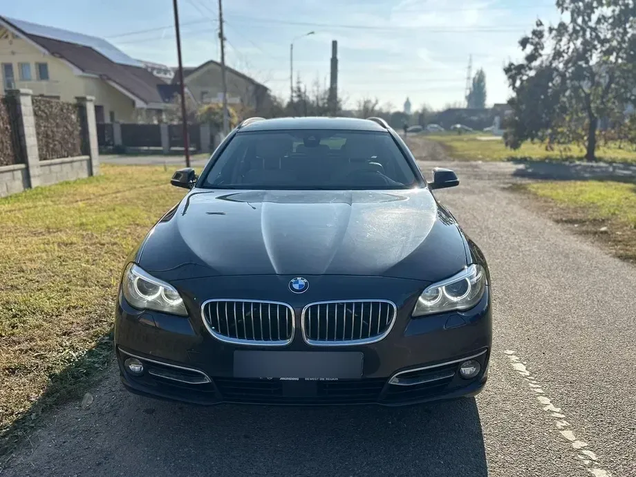 BMW Seria 5 F10/F11/F07 520d xDrive AT — imagine 4