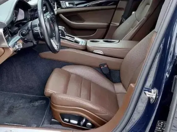 Porsche Panamera 4 E-Hybrid