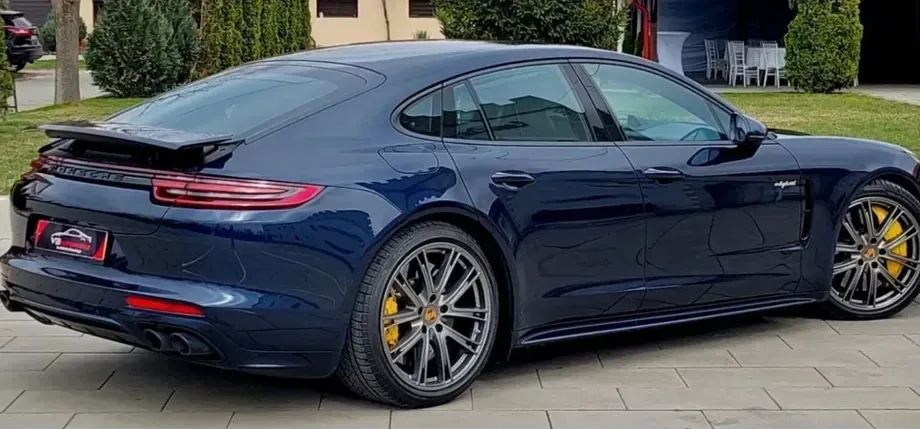 Porsche Panamera 4 E-Hybrid — imagine 2
