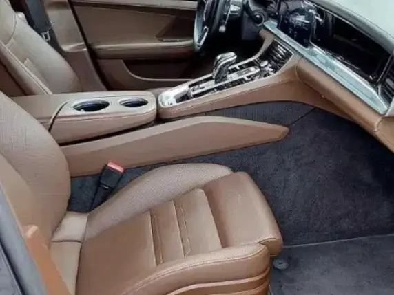 Porsche Panamera 4 E-Hybrid