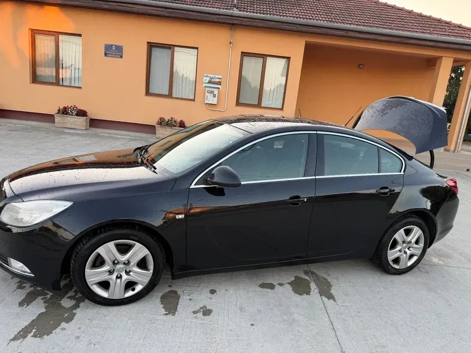 Opel Insignia A 2.0 CDTI Start/Stop — imagine 3
